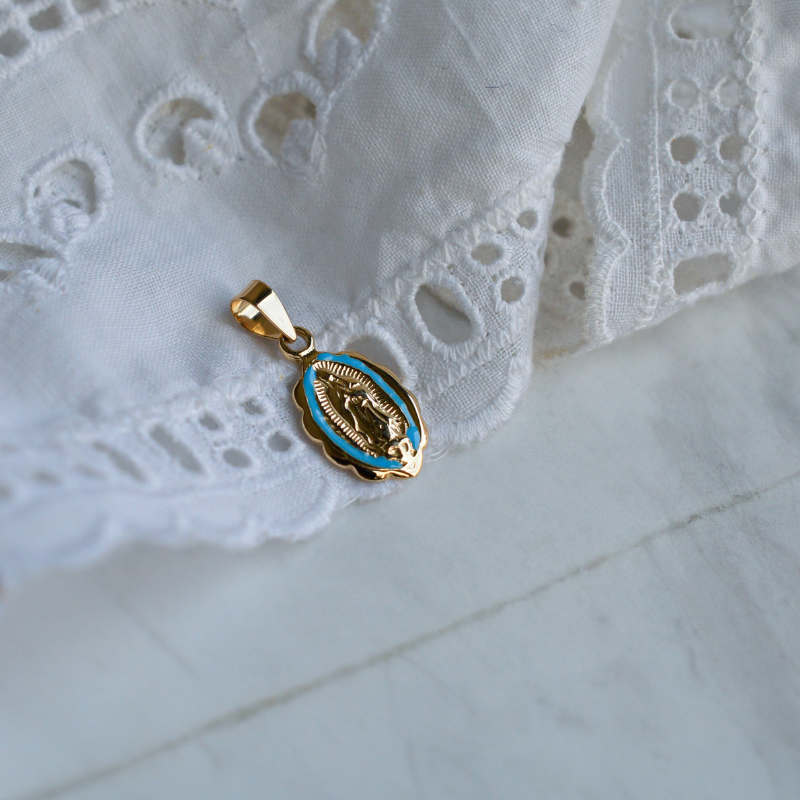 Medalla Virgen Milagrosa de Guadalupe Oro de 18 Quilates Lacado azul