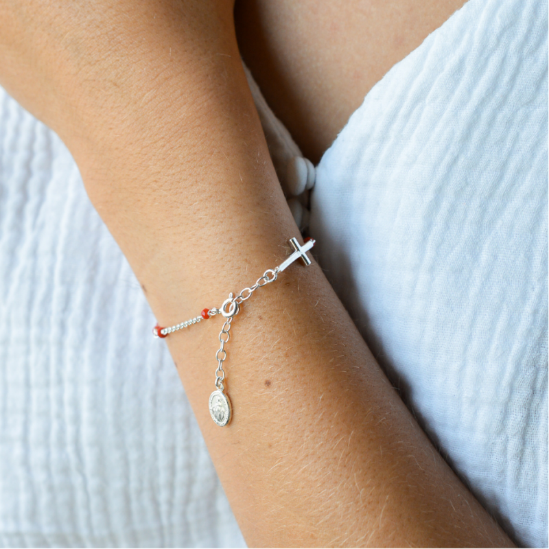 Bracelet dizainier en argent massif 925 et ses perles couleur parme Bracelet dizainier en argent massif 925 et ses perles couleur parme