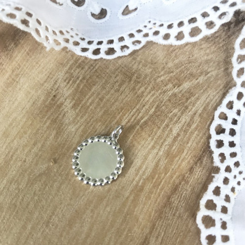 Bijou pendentif Jeton perlé argent Bijou pendentif Jeton perlé argent