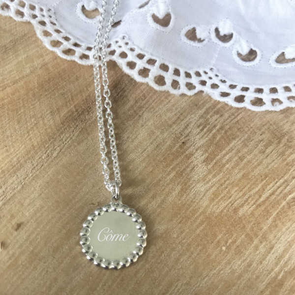 Bijou pendentif Jeton perlé argent Bijou pendentif Jeton perlé argent