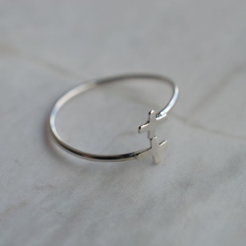 Anillo de doble cruz de plata - Laudate