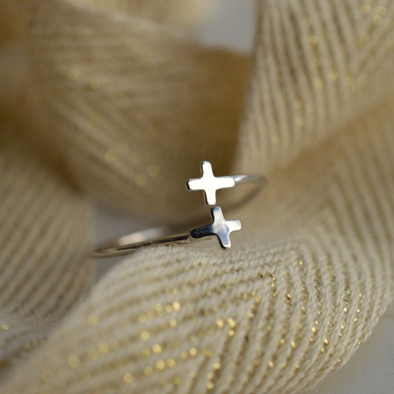 Anillo de doble cruz de plata - Laudate