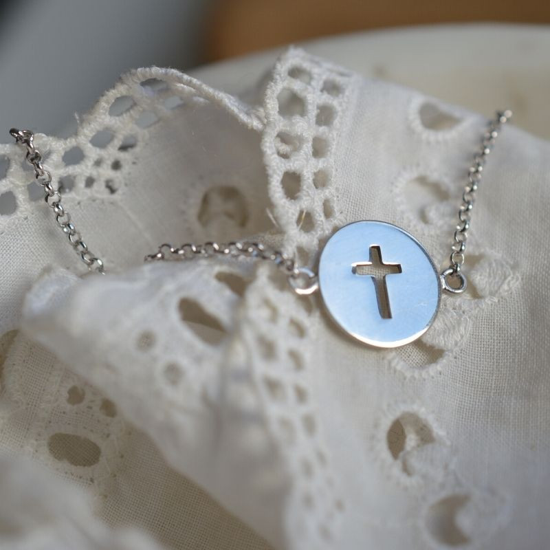 Bracelet croix ajourée Bracelet croix ajourée