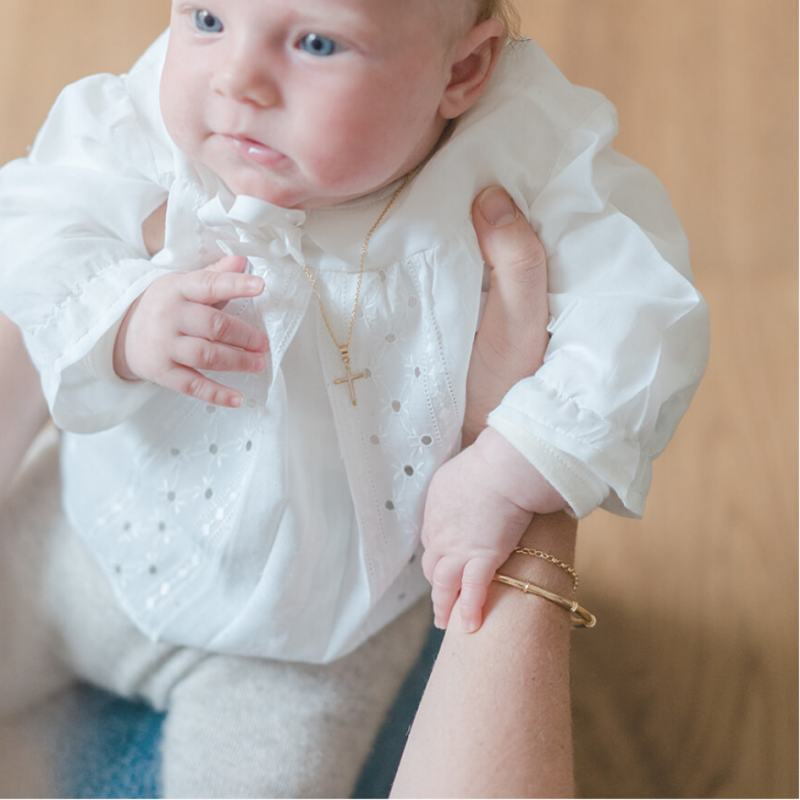 Pendentif Croix Elisabeth Ajourée Or Jaune 18 Carats - Maison Laudate