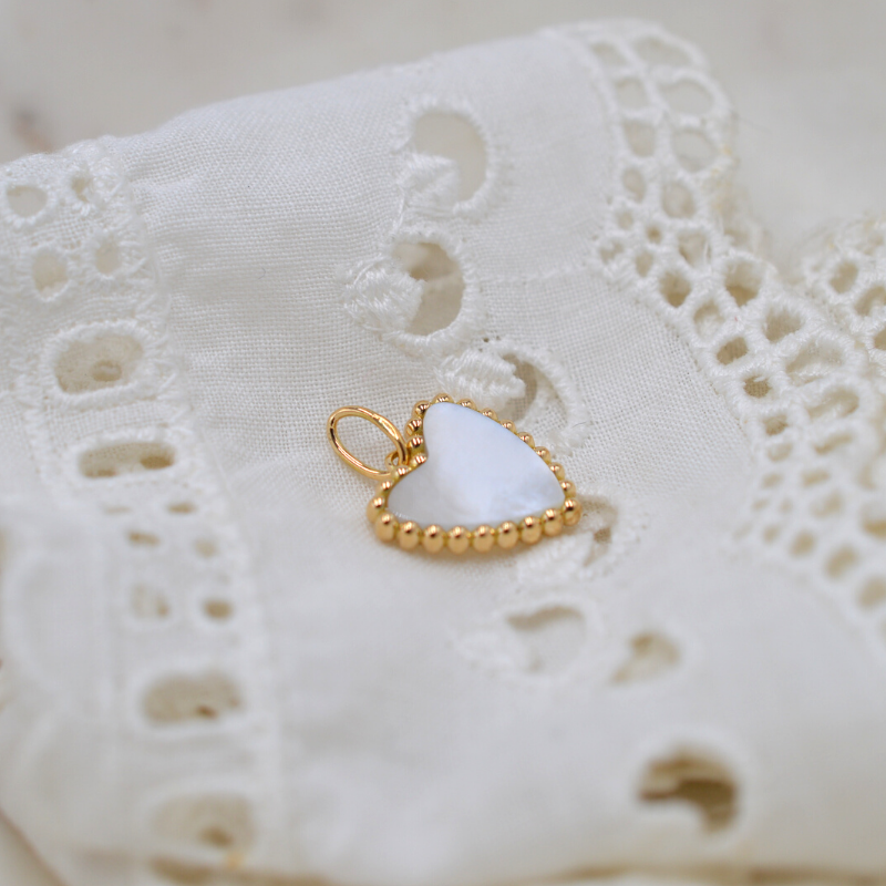 Pendentif Cœur Sacré Nacre Perlé Or Jaune 18 Carats - Maison Laudate