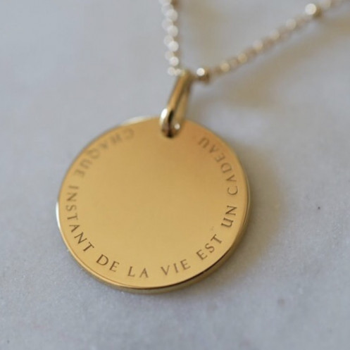 Pendentif La vie est un cadeau doré Pendentif La vie est un cadeau doré
