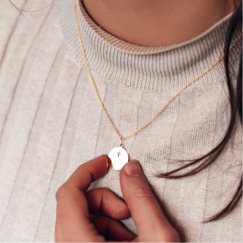 Colgante Medalla Diamante Diam.13mm Oro Amarillo 18 Quilates - Laudate