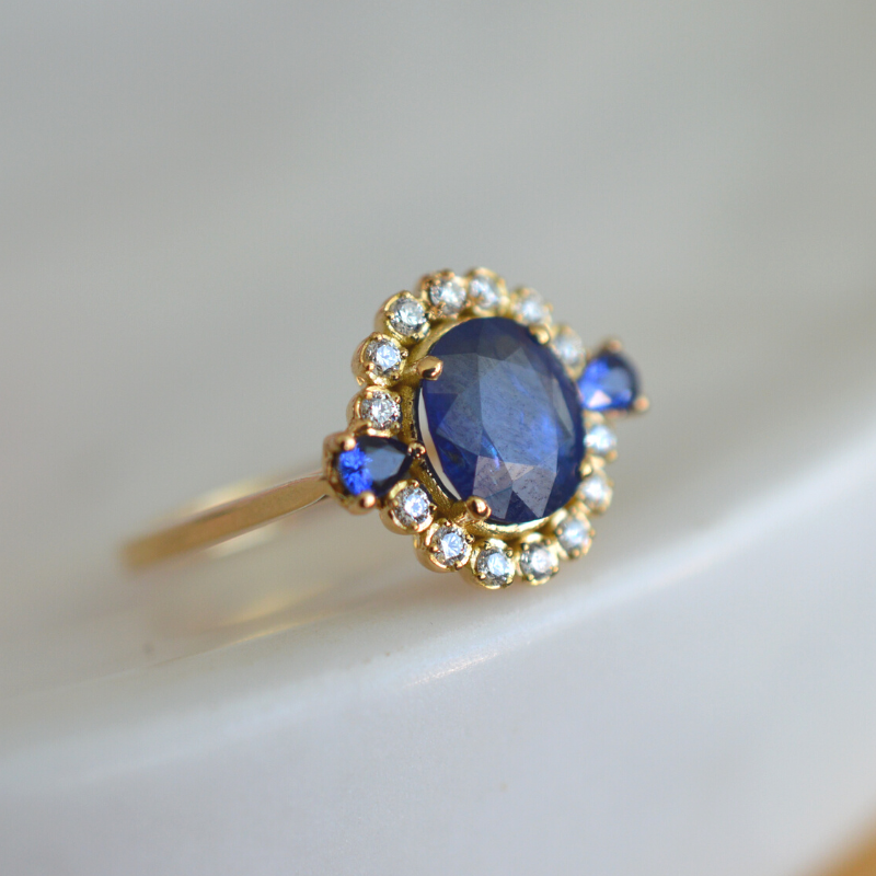Maison Laudate - Bague de Fiançailles Or, Diamant, Saphir Bleu - Béatrice