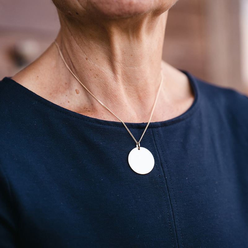 Pendentif Jeton Corantine en Plaqué Or - Maison Laudate