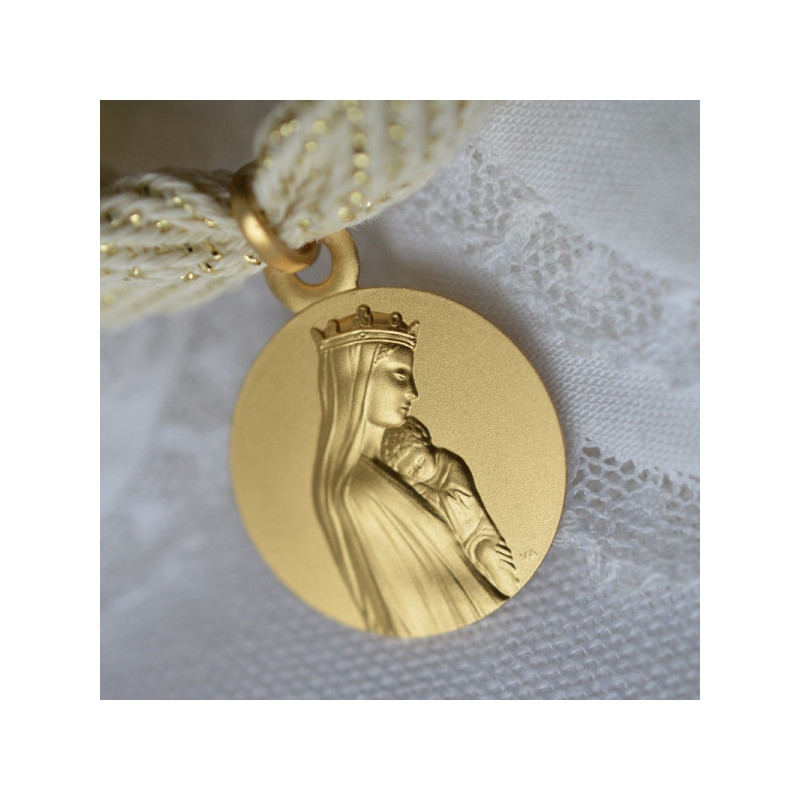 medaille notre dame de la sagesse 9 carats medaille notre dame de la sagesse 9 carats