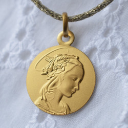Medaille bapteme Portrait de la Vierge de Lippi 9 carats