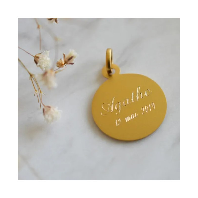 Medalla de Bautismo: Virgen soberana Oro 18 Quilates - Casa Laudate