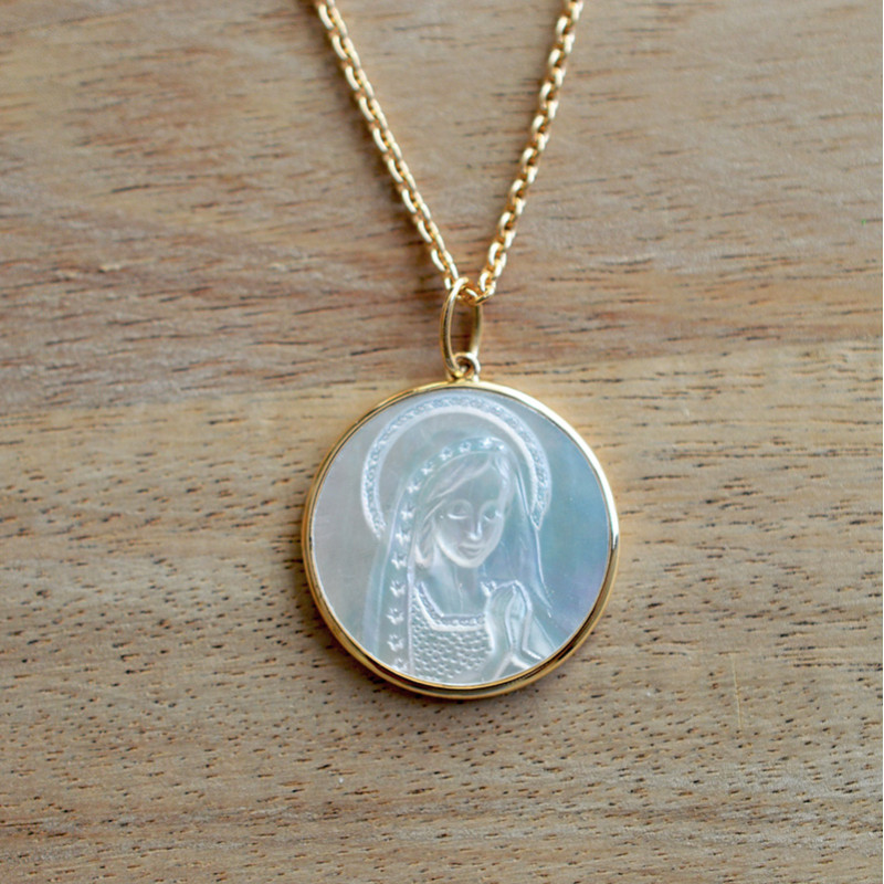 medaille nacre vierge au voile