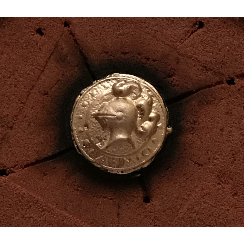 Anillo de hombre cuadrado con esquinas redondas en oro de 18 quilates - Casa Laudate