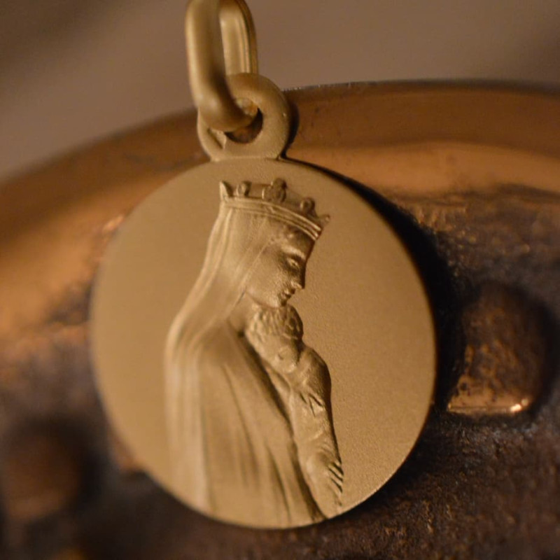 Médaille de baptême Notre-Dame de la Sagesse