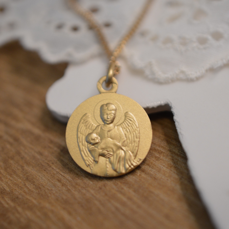 Maison Laudate - Médaille de baptême Ange Gardien or jaune 18 carats Maison Laudate - Médaille de baptême Ange Gardien or jaune 18 carats