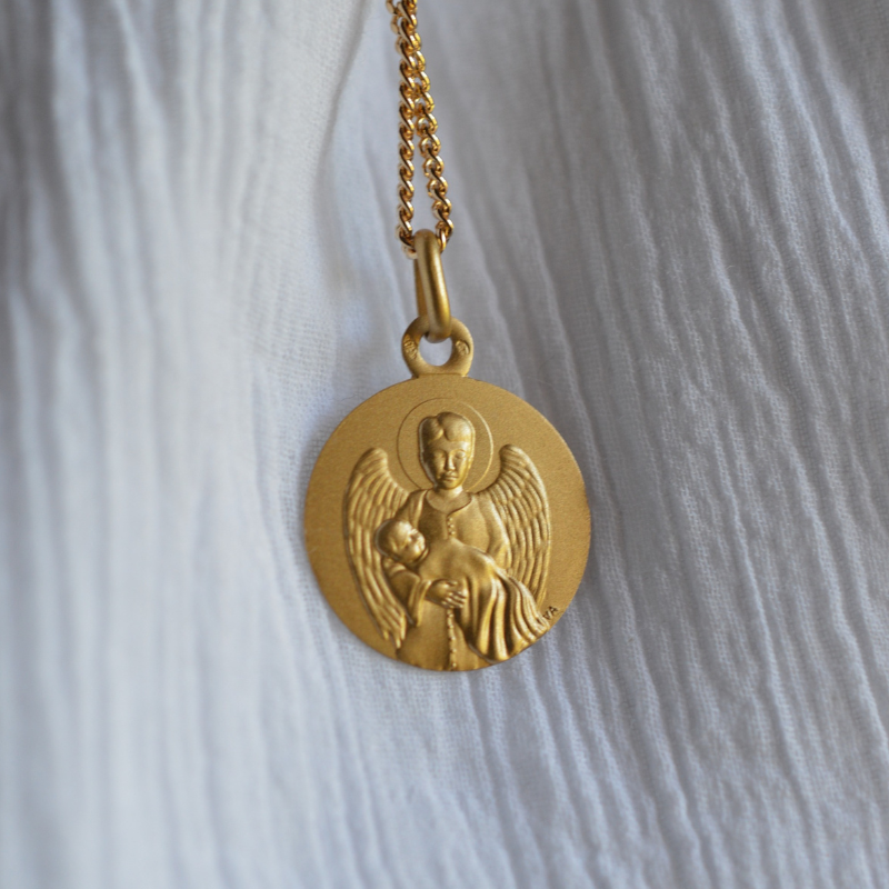Maison Laudate - Médaille de baptême Ange Gardien or jaune 18 carats Maison Laudate - Médaille de baptême Ange Gardien or jaune 18 carats