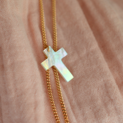 Pendentif Croix bâton nacre