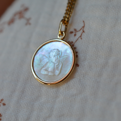 medaille nacre et or ange raphel maison laudate