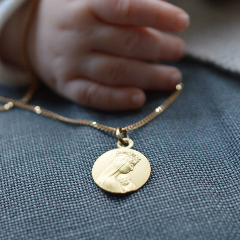 portrait notre dame de la sagesse medaille 9 carats