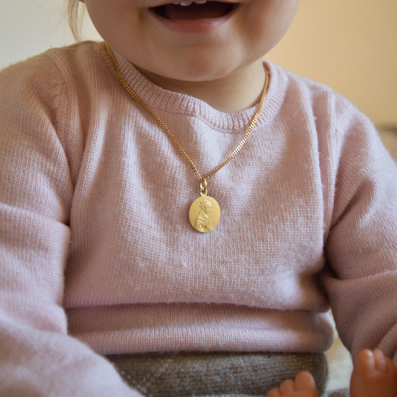 Medaille bapteme Portrait de la Vierge de Lippi 9 carats