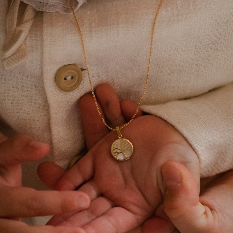 pendentif arbre de vie or et nacre pendentif arbre de vie or et nacre