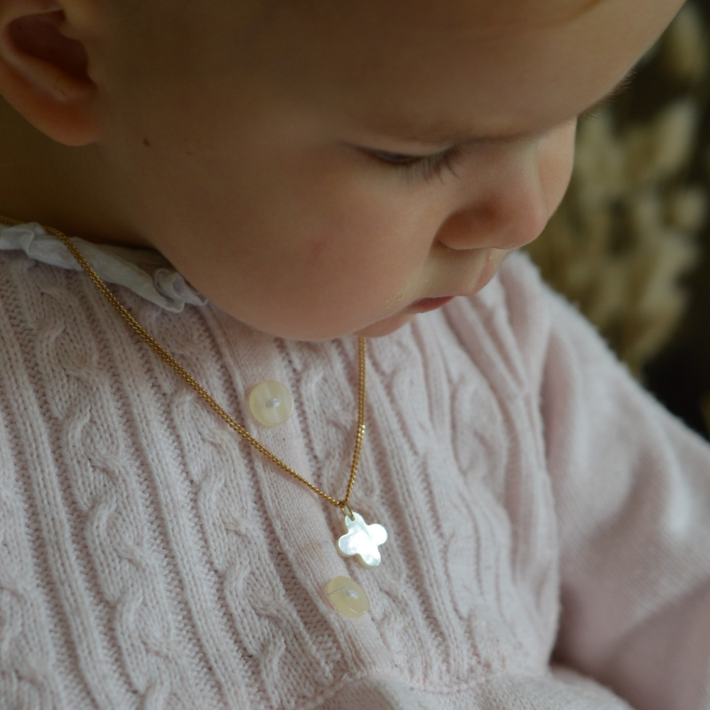 Pendentif Croix Romane nacre et or