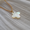 Pendentif Croix Romane nacre et or