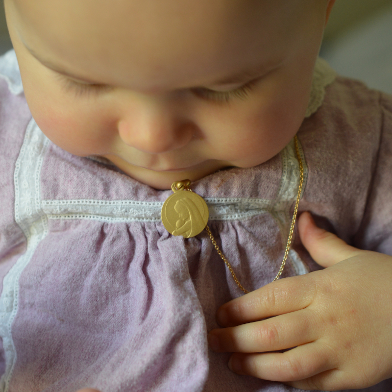 medaille 9 carats mere sainte