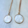 medaille de bapteme vierge mère nacre et or 18 carats maison laudate