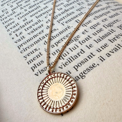 pendentif soleil plaqué or laudate