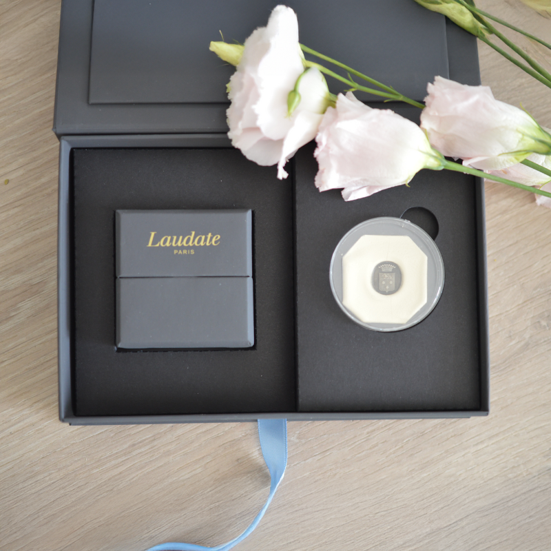 coffret chevaliere laudate