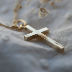 Pendentif Grande Croix Massive or 9 carats