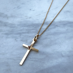 Croix classique 9 carats
