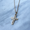 Croix ajourée