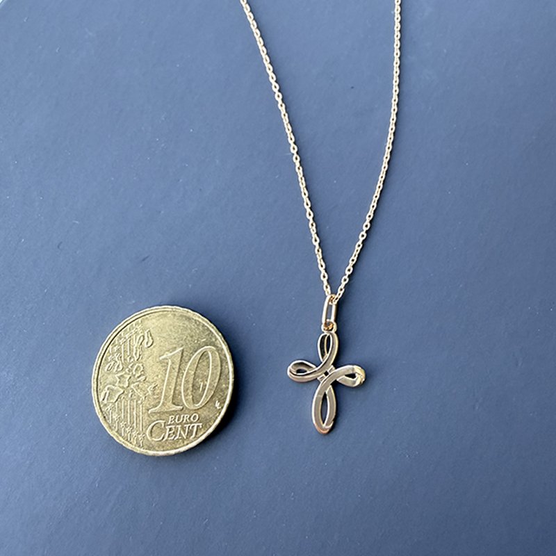 Croix arrondie or 18 carats
