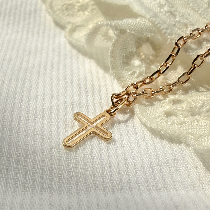 Croix Ajourée