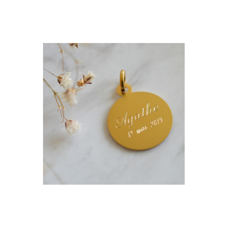 Medaille de bapteme :   Vierge Celeste en or jaune 18 carats - Maison Laudate