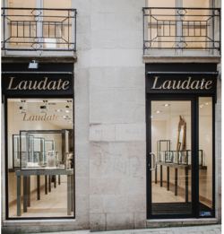 Laudate - Bijouterie Paris : Médailles de baptême, chaînes, croix, chevalières, gourmettes... Laudate - Bijouterie Paris : Médailles de baptême, chaînes, croix, chevalières, gourmettes...